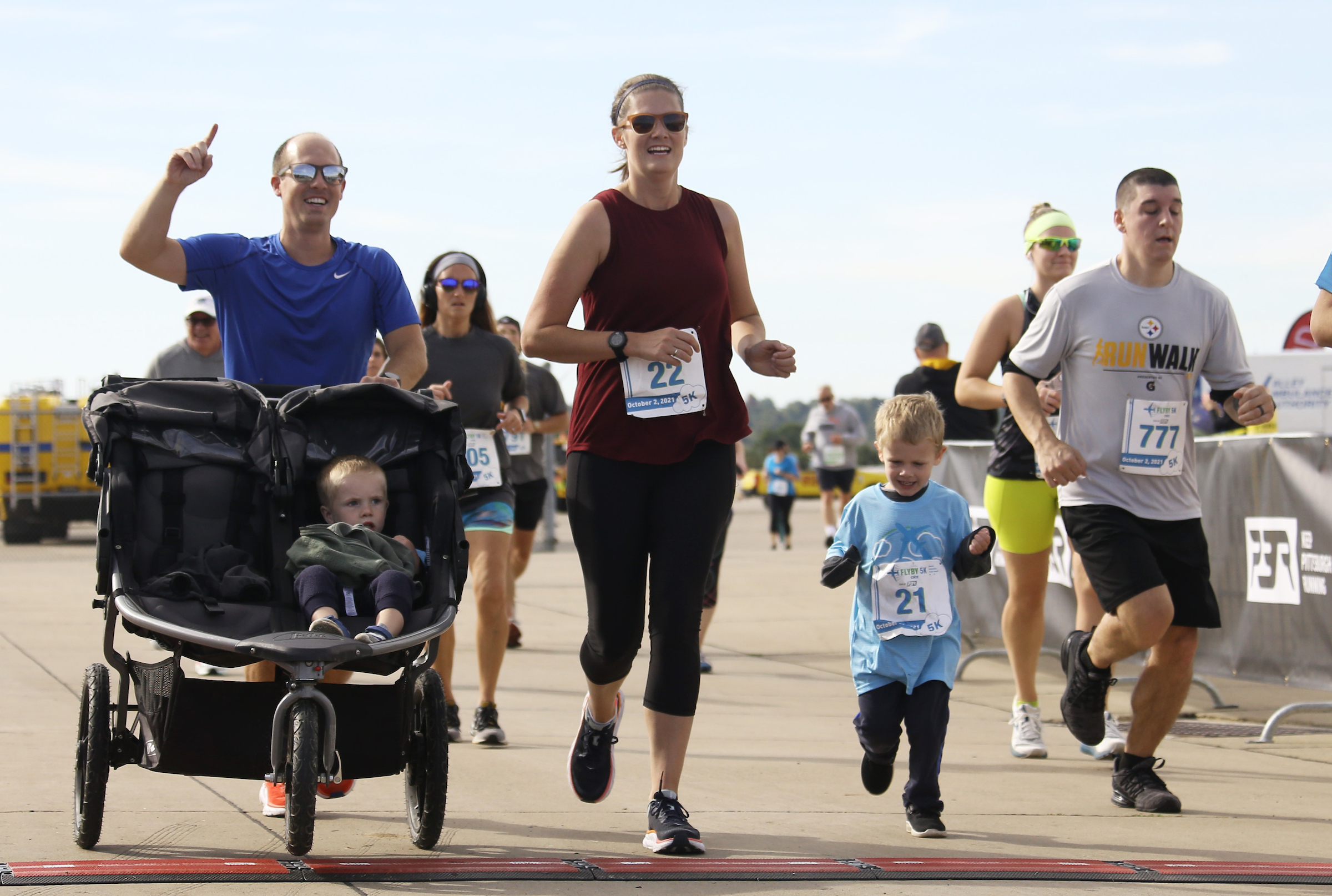 10 Reasons Why Your Family Shouldn’t Miss the 2022 FlyBy 5K and 2Mile